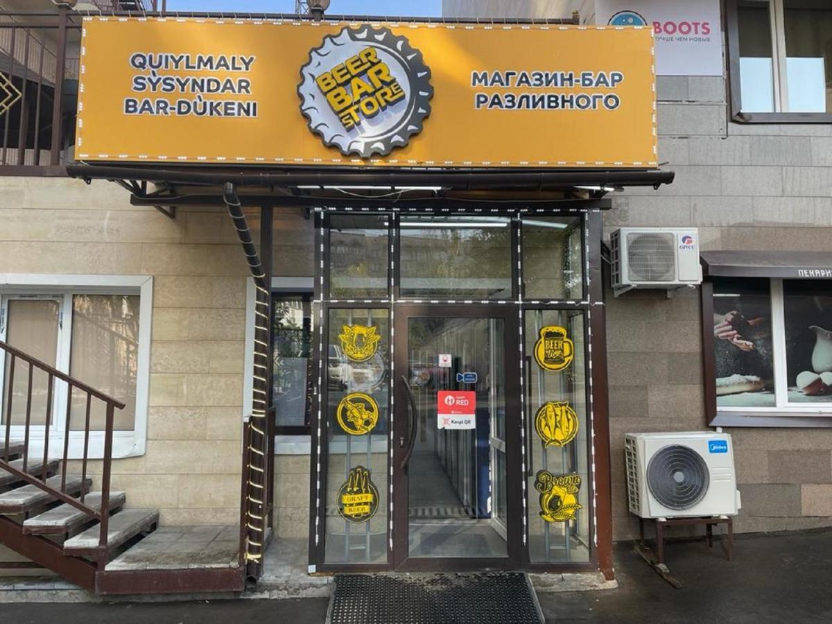 Студия New York В Самом Центре Города Apartamento Almaty Exterior foto